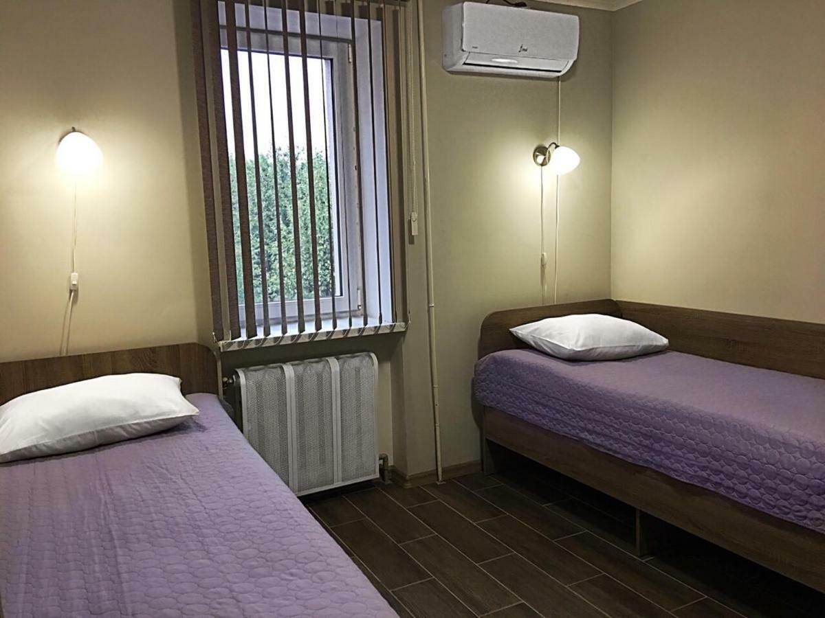 7Days Hotel Hadiach Екстериор снимка